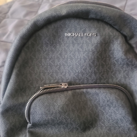 Backpack - Picture 3 of 3